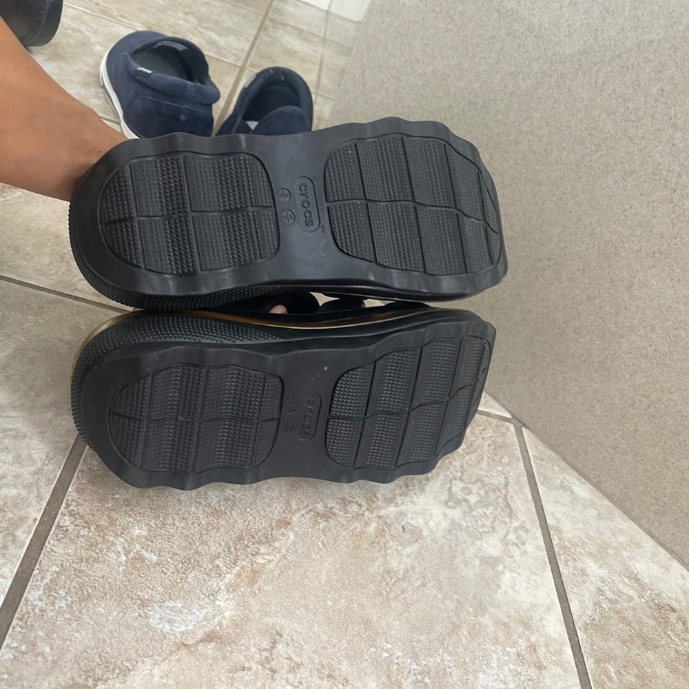 Crocs Mega Crush Sandal Black Gold Platform Slides Womens 7 men's 5 EUC unisex - Picture 6 of 8